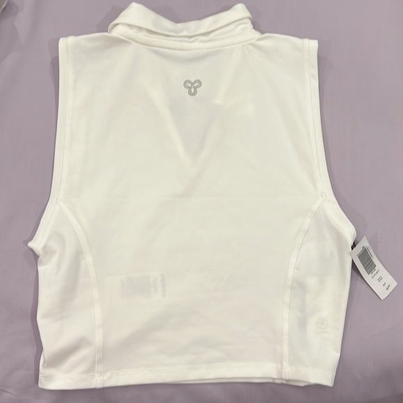 ✨ARITZIA✨ TnAction Outlast Tank - NWT - Brand New - Picture 5 of 7